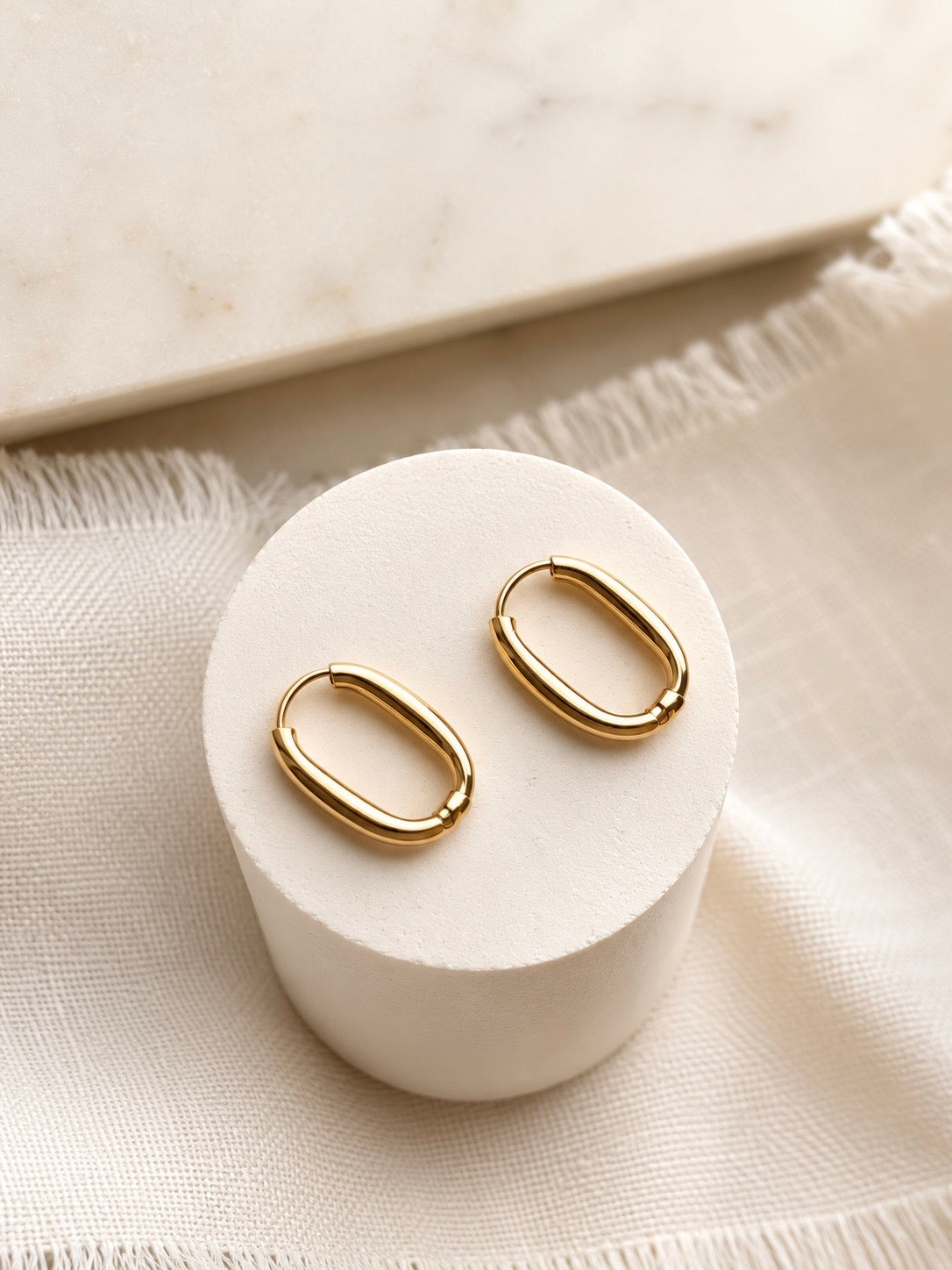 Oval Paper Clips