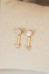 Floating Solitaire Ear Bar