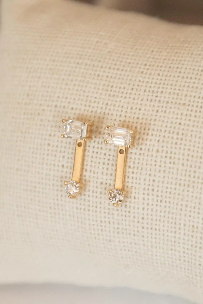 Floating Solitaire Ear Bar