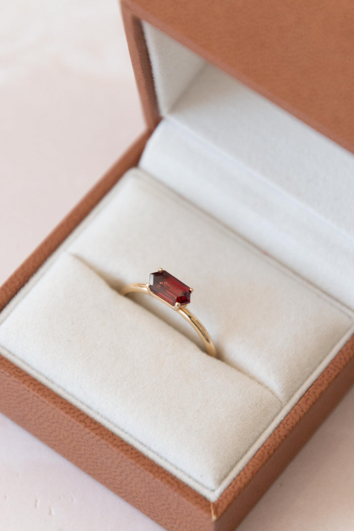 The Bella Ring