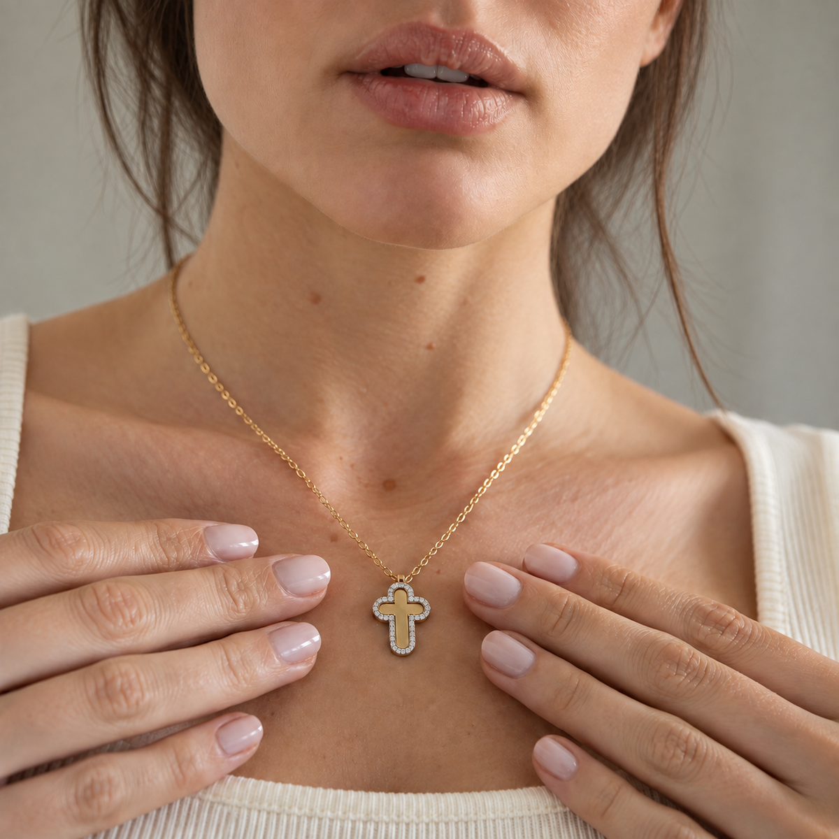 Diamond Rounded Cross