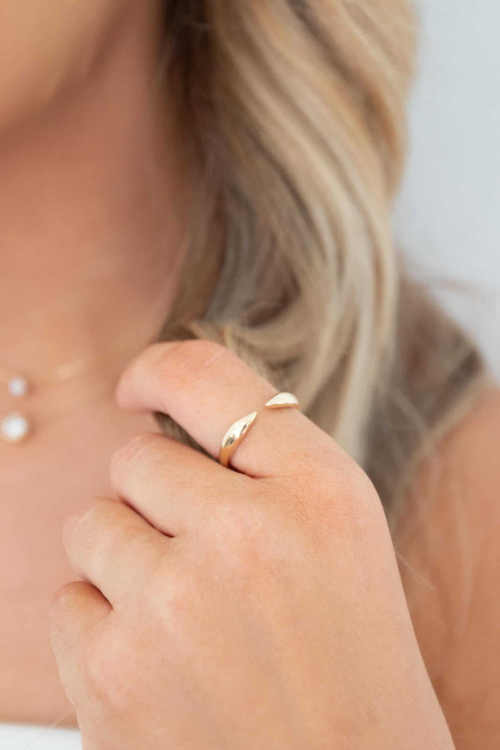 Simple Claw Ring