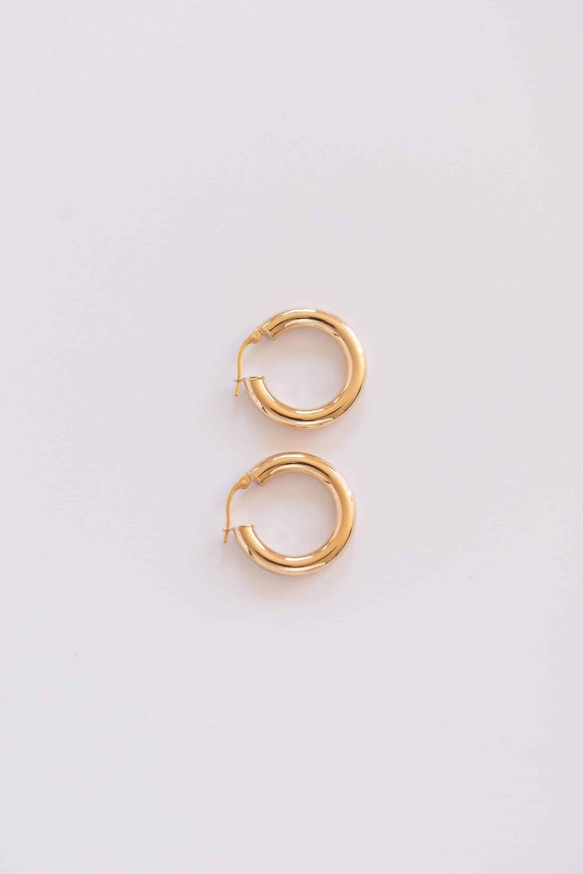Chunky Medium Hoops